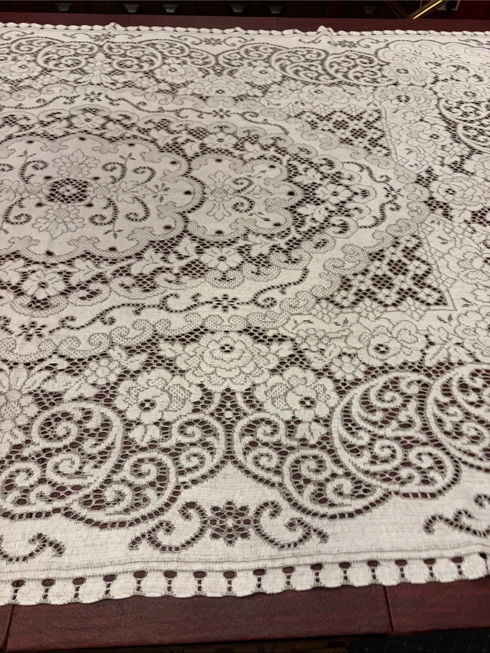 Classic Cream Lace Tablecloth - Elegant Home Dining Table Linen